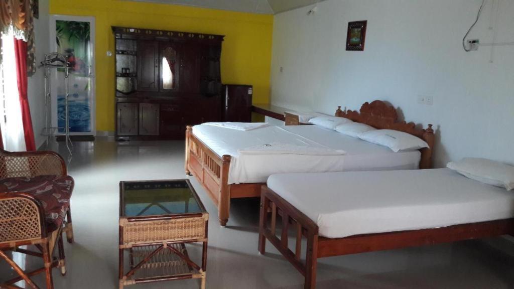 Keratheeram Beach Resort Varkala Luaran gambar